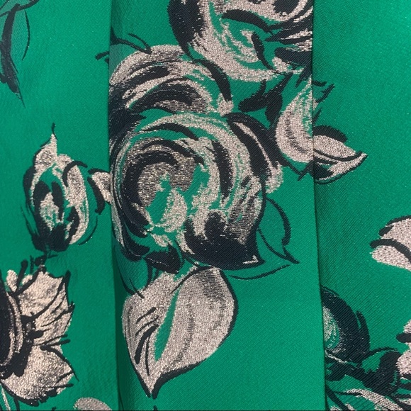 Alice & Olivia Tayla Structured Lantern Mini Dress in Kelly Green - Picture 7 of 12